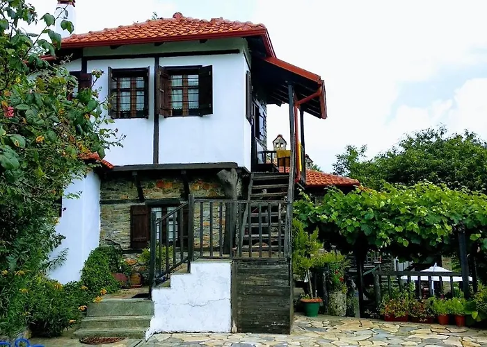 Apalni Traditional Гостевой дом 3*