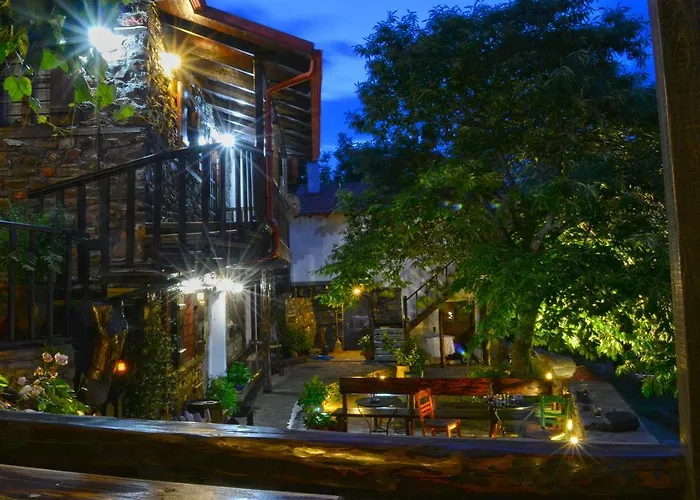 Гостевой дом Apalni Traditional 3*